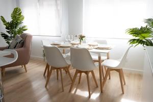 Lujoso apartamento entre 2 playas con garaje, wifi