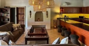 Amazing mountain views! Solar powered!