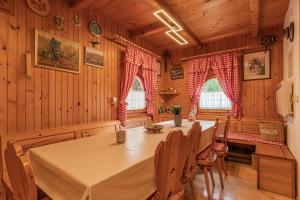 Rudnica Hill Lodge - Happy Rentals 