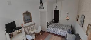 Appartements Studio avec jardin a 10 mn a pied du centre ville : photos des chambres