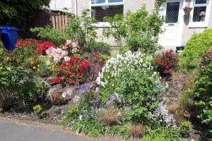 Spacious 2 bedroom house on the edge of Balloch