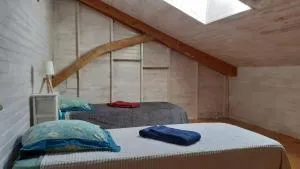 CHALEUREUX COTTAGE, PISCINE PATIO - Engayrac