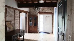 CHALEUREUX COTTAGE, PISCINE PATIO