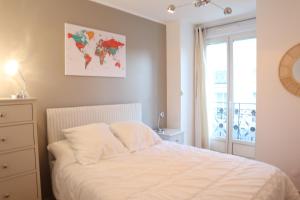 Au pied des télécabines, T2 avec parking , ascenseur et local à ski