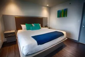 Z Loft Extended Stay Hotel - رولا