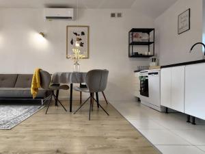 Konstancin Comfort - Twój Dom z Daleka od Domu