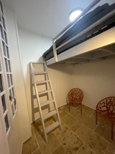 Vieux-Nice 3 pièces confortable et calme