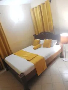 Priscy homes - Shimo la Tewa