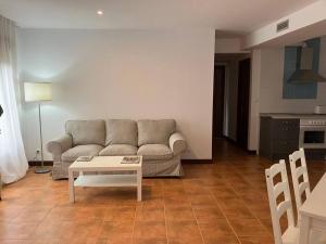 Apartamento Los Laureles, Novales