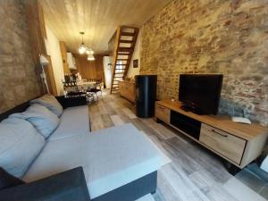 Maisons de vacances Gite La Grange : Maison 2 Chambres