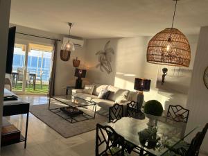 APARTAMENTO EN PRIMERA LINEABEACHFRONT APARTMENT