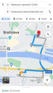 Room 1 km from center