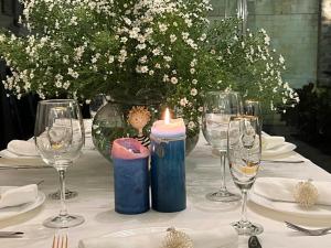 Elegance, luxury 4 bedrooms golf course view Ciputra Apartment