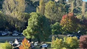 Omeo Holiday Park - Swifts Creek Junction