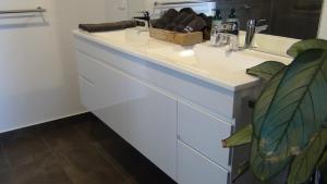 Tranquil Retreat 10 Min to Hobart-WIFI Smart TV