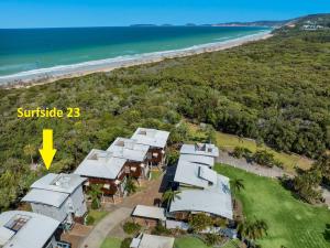 Surfside Beach House 23 Rainbow Shores Aircon Walk To Beach Pool