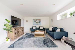 Seasons at Leschi Hillsides