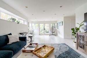 Seasons at Leschi Hillsides