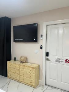 Busch Gardens Bliss Suite-2