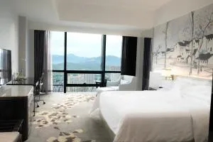 Huaqiang Plaza Hotel Shenzhen, Enjoy Complimentary Mini Bar & Night Snack, Add breakfast - enjoy complimentary afternoon tea - Fuk Tak Kung