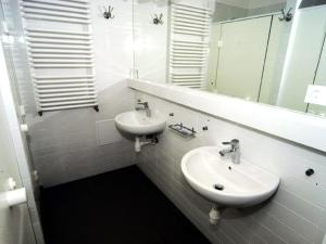 Chmielna 5 Rooms & Apartments