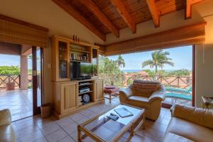 San Lameer Villa 14117 - 3 Bedroom Superior - 6 pax - San Lameer Rental Agency