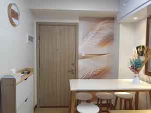 2BR SMDC Trees Residences - Relaxing Stay near SM Fairview