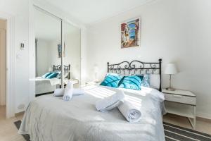 Tranquil 2BR Coastal Bliss