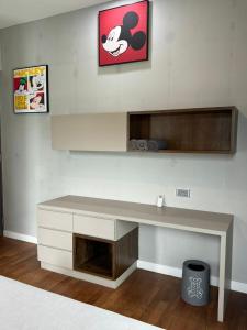 Mickey Mouse Residence 2