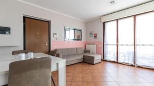 Italianway - Piazza Alboreto 72, Rozzano