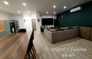 Belle Villa Contemporaine 1012 personnes
