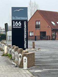 Luxury seaside cottage 29