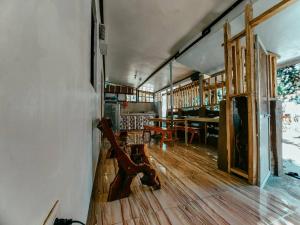 Transient House at Patar White Sand Beach