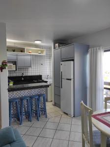 APTO 50M PRAIA- 4 PESSOAS, WIFI, SACADA, CHURRASQUEIRA, GARAGEM PARA VEICULOS PEQUENOS - Residencial Roveda