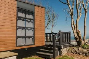 Studio Pod 2 - Easton