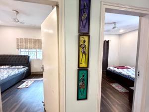Lavish 2BHK Apartment in Ballygunge Place with Daily Housekeeping