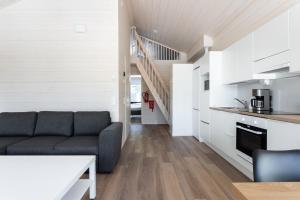 Himoskuutio 6 inc outdoor jacuzzi