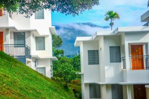 Winter Note Resorts