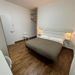 Camera Matrimoniale/Doppia con Letti Singoli con Bagno Privato