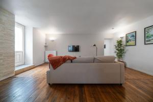 Appartements Le Duplex - Grand appartement centre ville : photos des chambres
