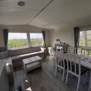Chalet Weizicht op minicamping Hoogelande