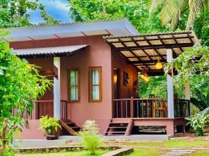 EdenHaven Cottage