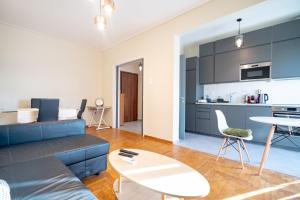 Alimos Riviera 1 bedroom 4 pers. apartment by MPS