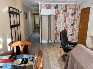 Amplio con 2 dormitorios y muy equipado LA CANAL