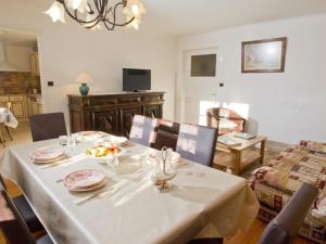 Appartement spacieux 3 pièces avec Wi-Fi et parking à Saint-Chaffrey - FR-1-762-16