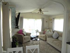 Golden palm : Vogue 6 Berth, Central Heated, Enclosed Veranda