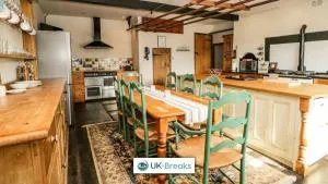 Historic Farmhouse in St Bees Pet friendly - 圣比斯