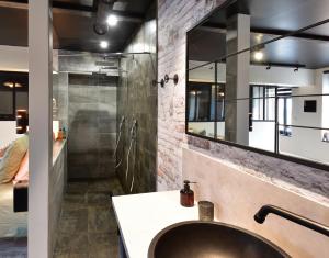 La Forge By CV - Jacuzzi, Sauna, plat repas et petit déjeuner