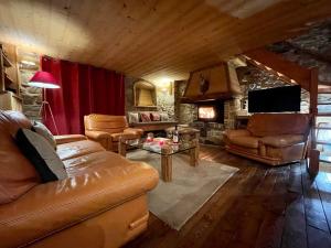 Chalet 1728 - La Reculaz - 2 minutes from Val Disere by free shuttle bus