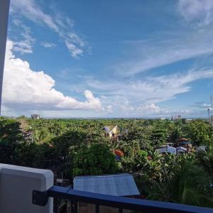 Affordable Condo w Wi-Fi, Pool & Shower Heater